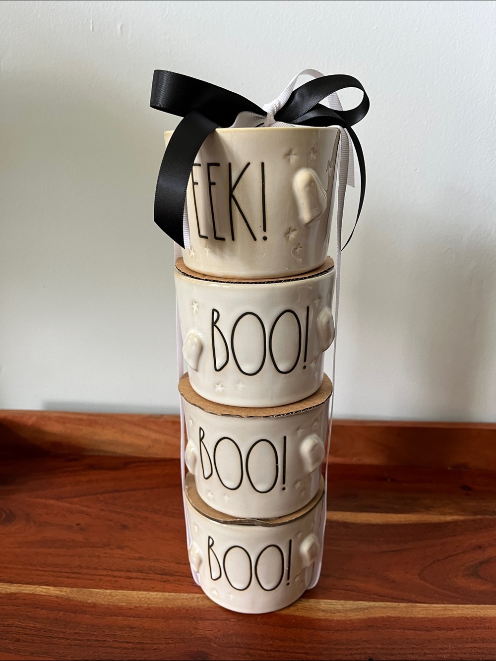 NWOT • RAE DUNN BOO EEK • SET OF 4
RAMEKINS